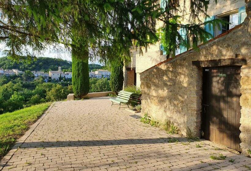 Отель Les Demeures Du Clos