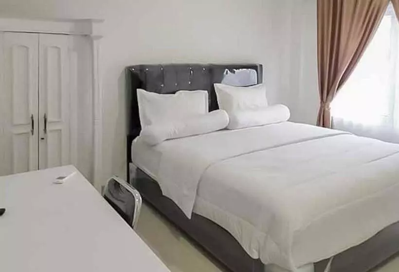 هتل Reddoorz Near Palembang Airport 2
