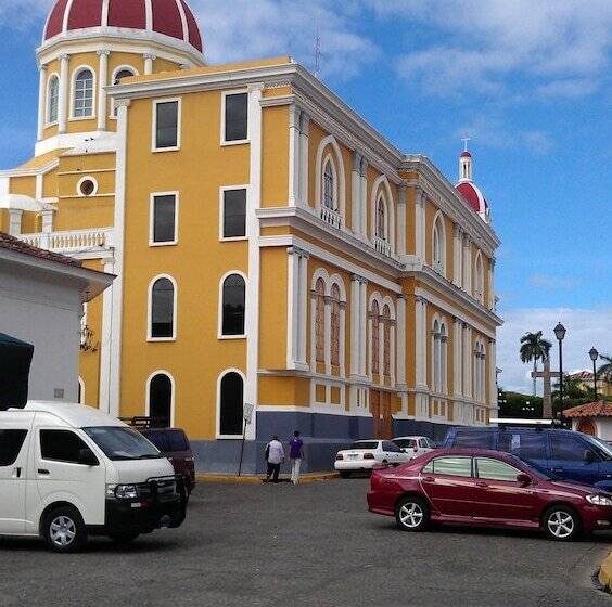 هتل Casa San Martin