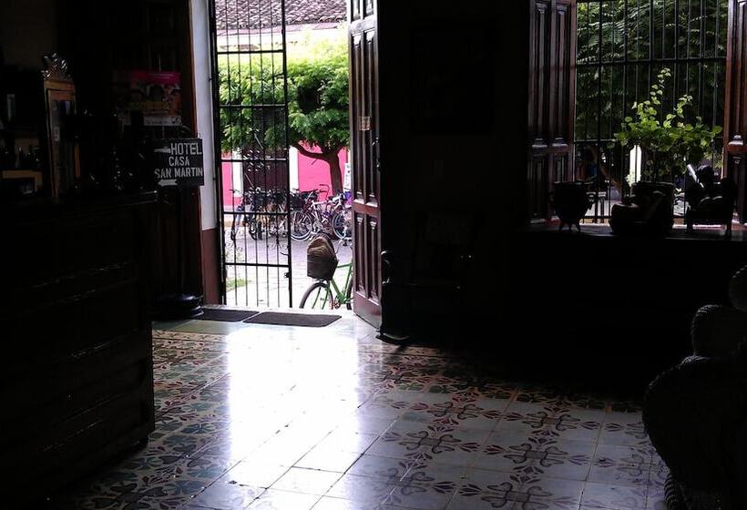 هتل Casa San Martin