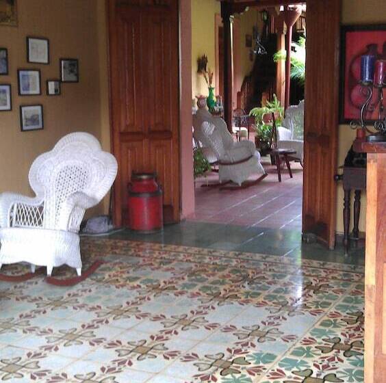 هتل Casa San Martin