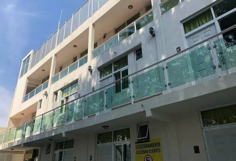 ホテル Las Brisas Tepic