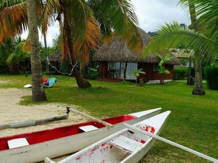 هتل Les Tipaniers