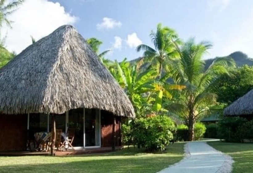 هتل Les Tipaniers