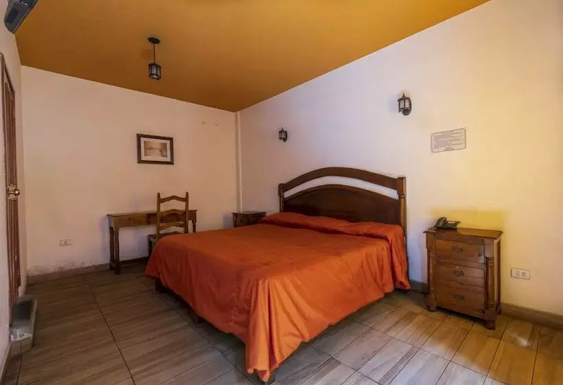 Meson Real Hotel & Suites