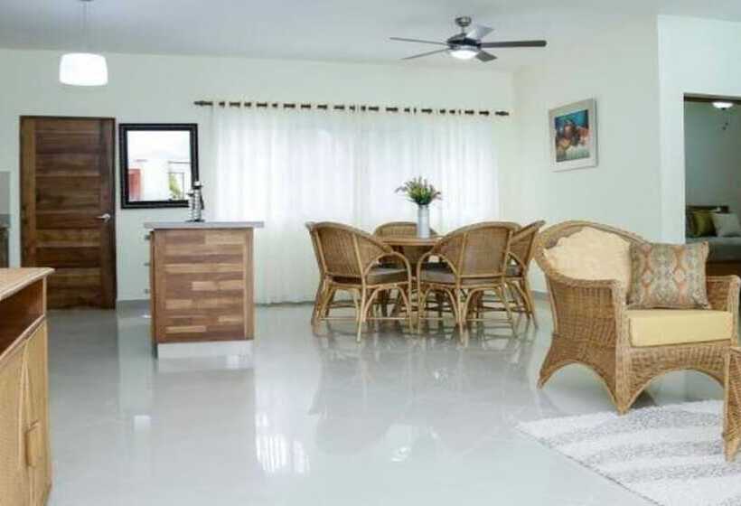 هتل Paradise Condos