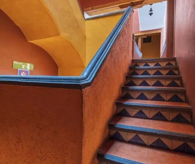 Meson Real Hotel & Suites