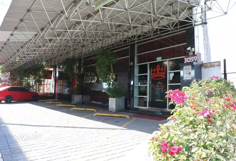 Palacio Rojo Hotel Familiar