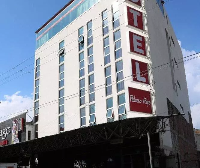 Palacio Rojo Hotel Familiar