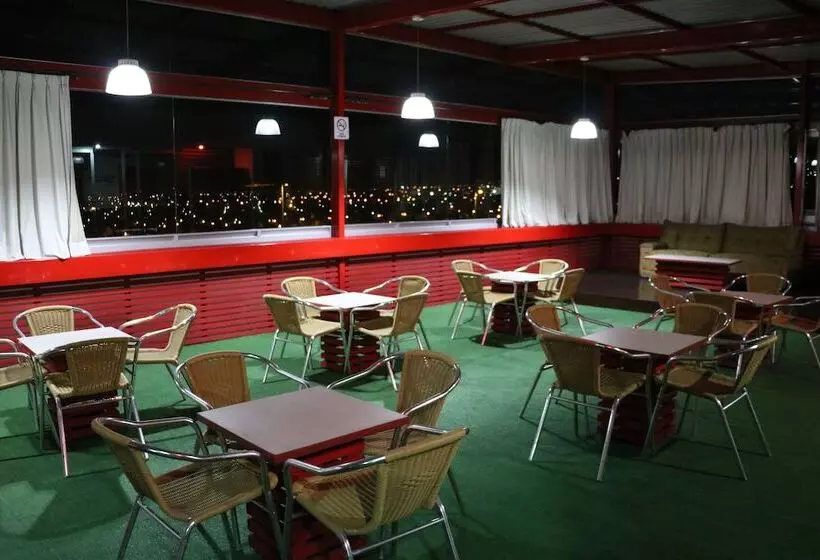 Palacio Rojo Hotel Familiar