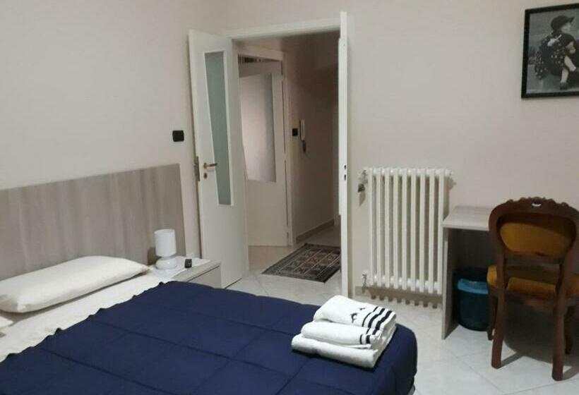 پانسیون Chicchinella