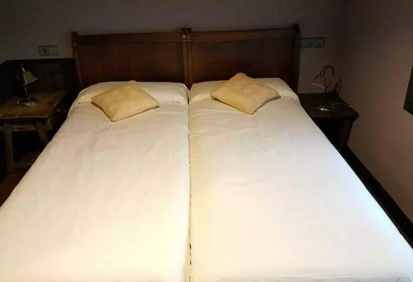 ペンション Hostal Itzalargikoborda