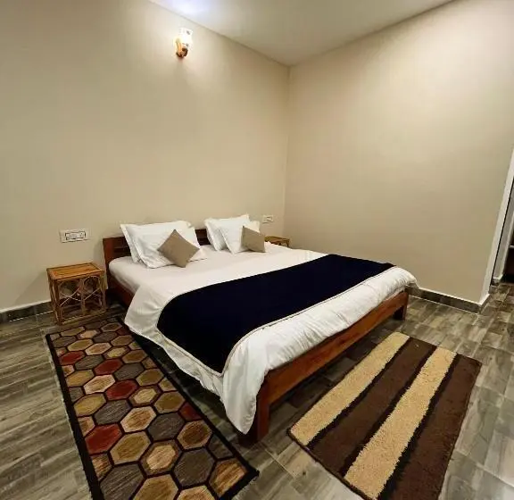 ホテル Grand Narmada Jungle Homestay Resort Bandhavgarh