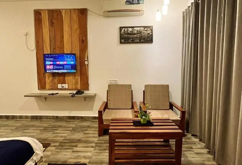 ホテル Grand Narmada Jungle Homestay Resort Bandhavgarh
