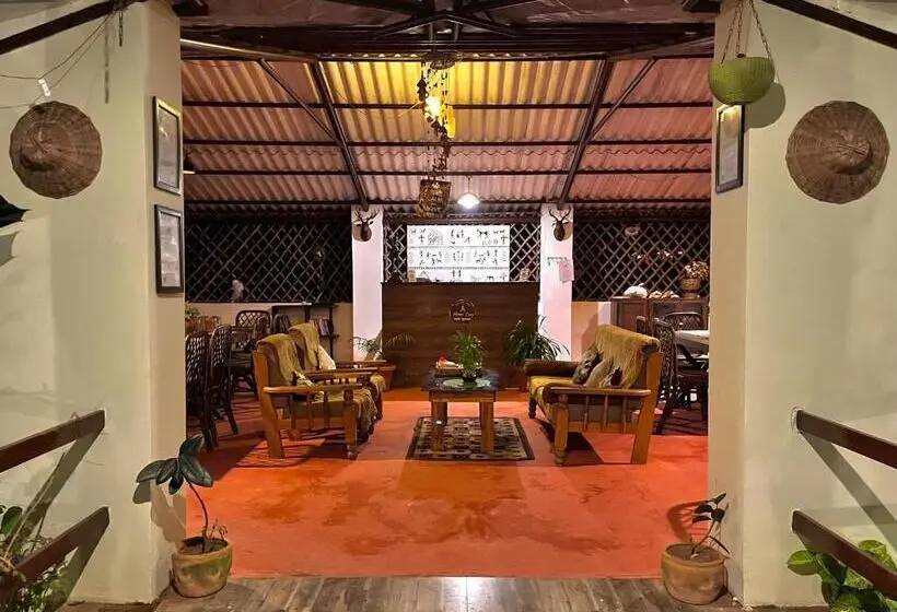 ホテル Grand Narmada Jungle Homestay Resort Bandhavgarh