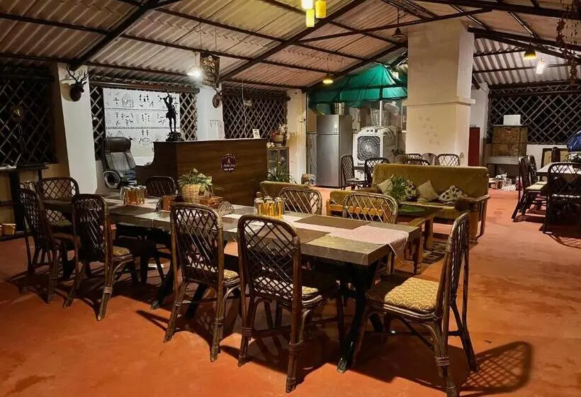ホテル Grand Narmada Jungle Homestay Resort Bandhavgarh