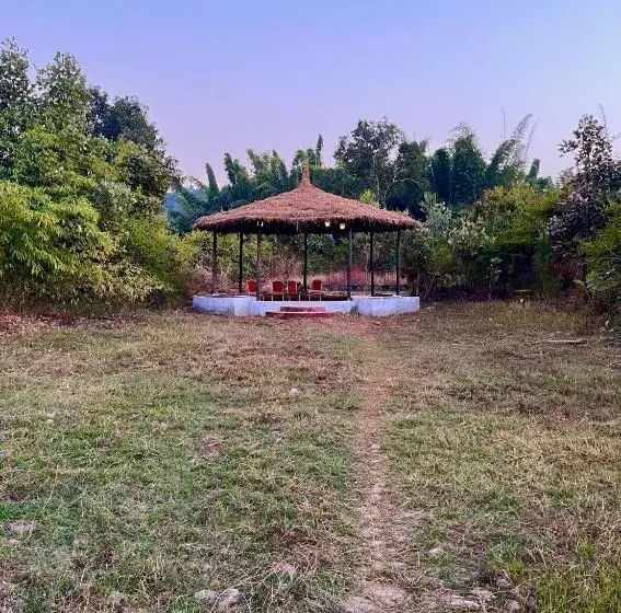 ホテル Grand Narmada Jungle Homestay Resort Bandhavgarh