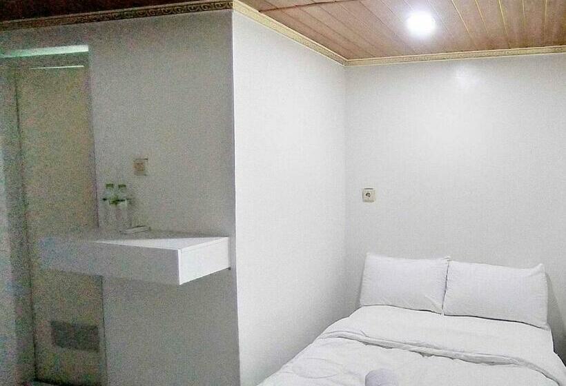 فندق Guest House Kembar Syariah Semarang Redpartner