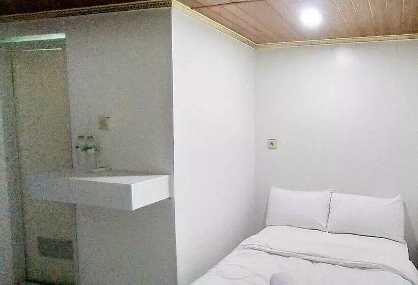 ホテル Guest House Kembar Syariah Semarang Redpartner