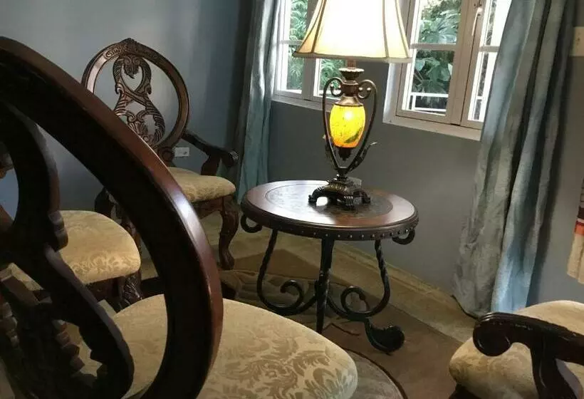 ペンション Abigail S 2 Bedroom Apartment  Free Wifi  Full Kitchen