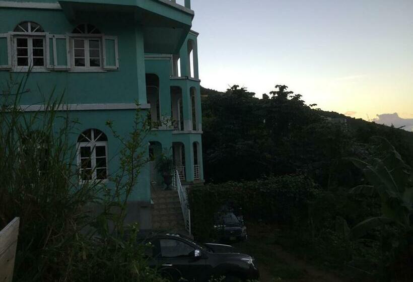 پانسیون Abigail S 2 Bedroom Apartment  Free Wifi  Full Kitchen