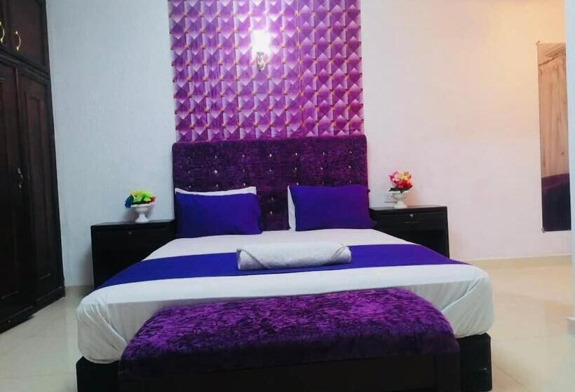 پانسیون Zunox Guest House