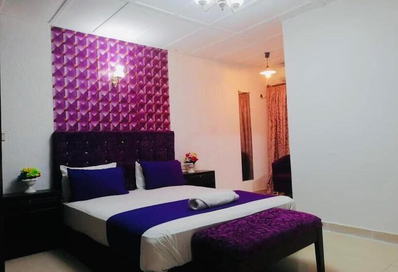 پانسیون Zunox Guest House