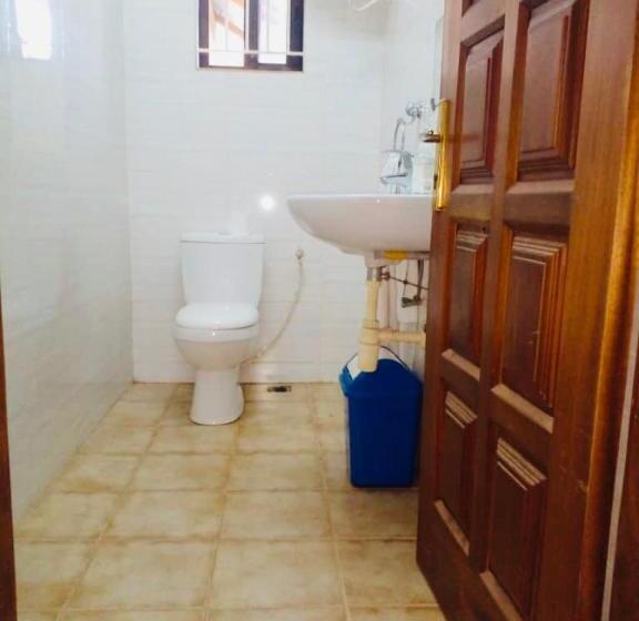 پانسیون Zunox Guest House