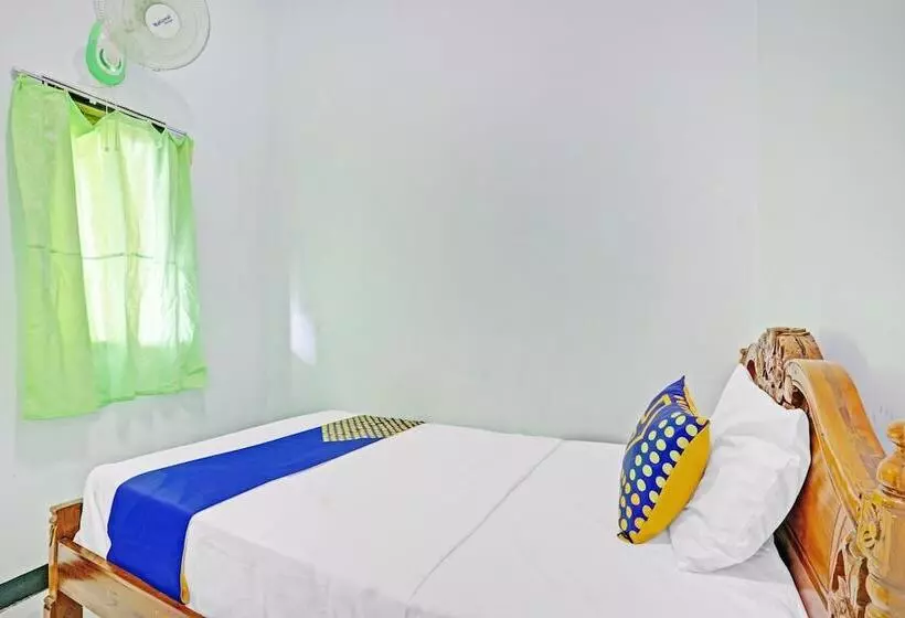 Hotelli Spot On 90760 Homestay Al Madina Syariah