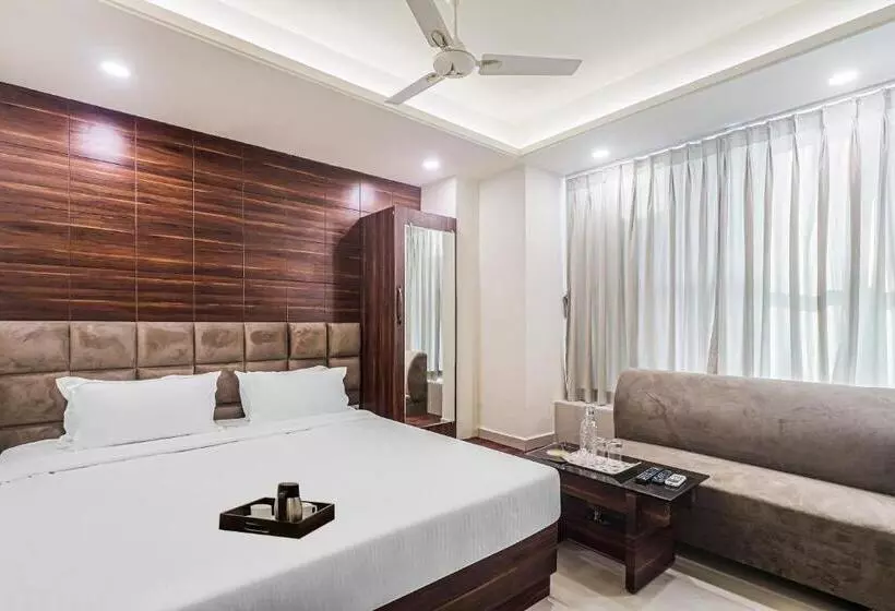هتل Super Townhouse Marina