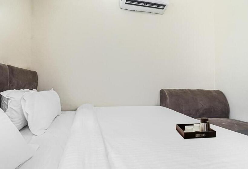 فندق Super Townhouse Marina