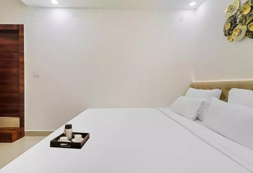 هتل Super Townhouse Marina