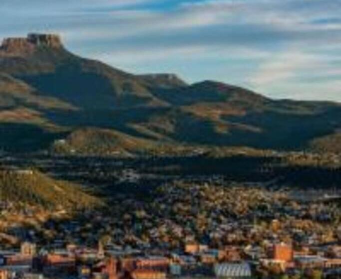 住宿加早餐 Quiet Full Size Bed Close To Town 420 Friendly