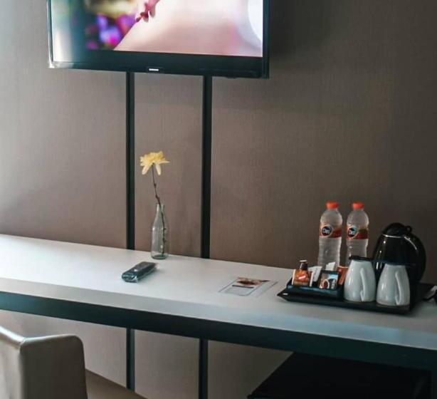 Bess Mansion Hotel Surabaya