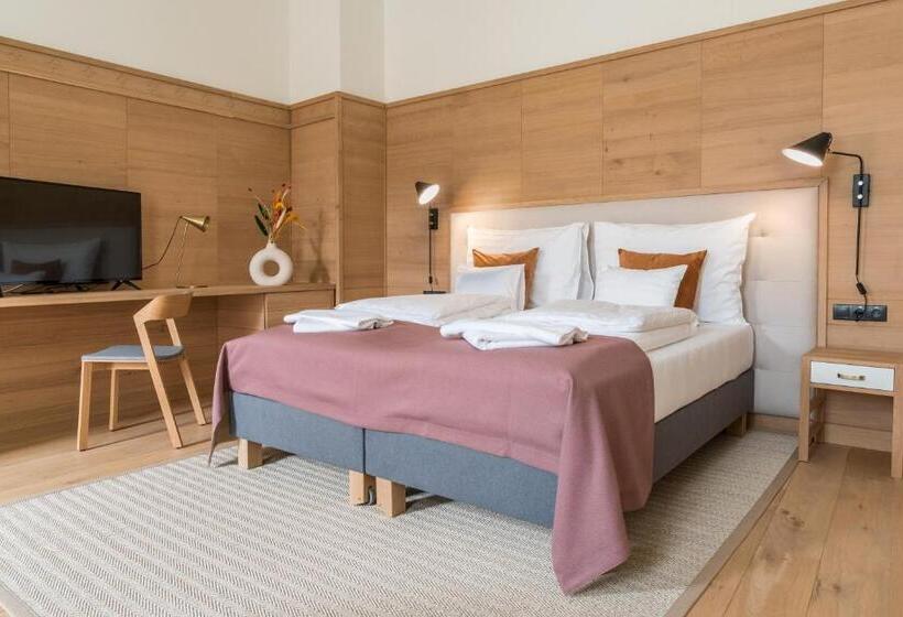 هتل Isabella Boutique