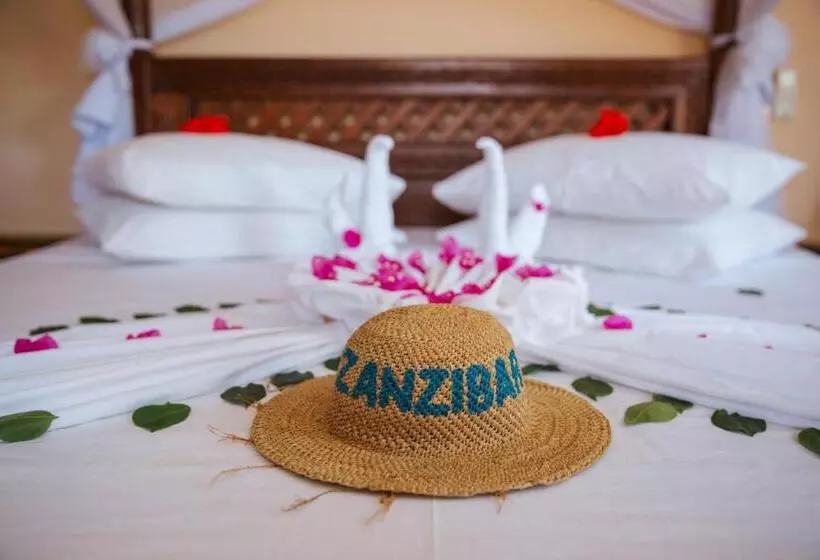 Hotelli Mambo Paradise