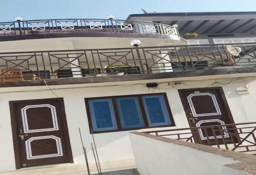 Pension Tirthan Crest Hostel & Homestay In Jibbi