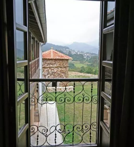 هتل روستایی Casona Cuervo