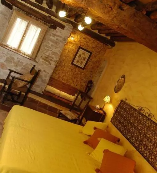 Hotel Rural La Posada De Tamajon