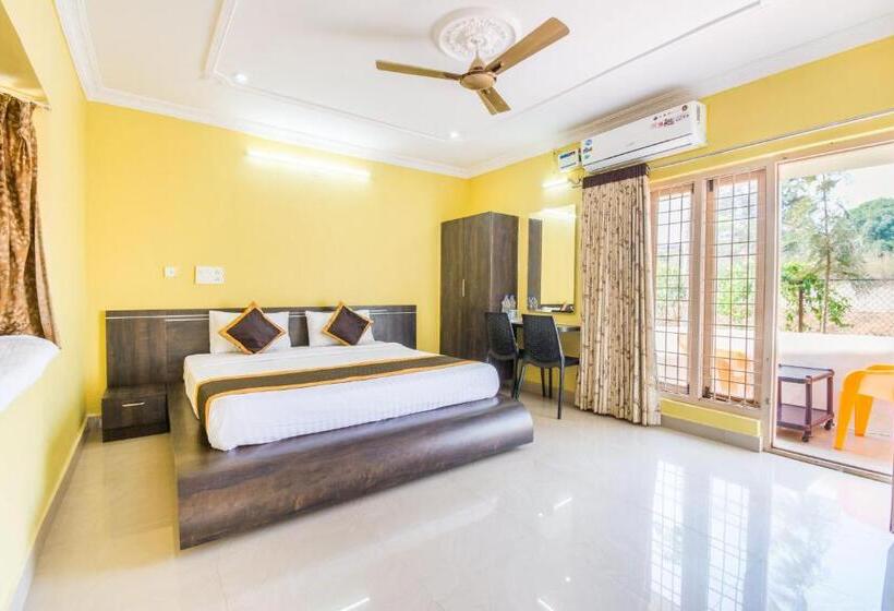 ホテル At Home Prakruthi Resorts