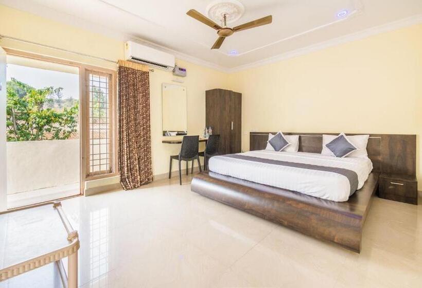 ホテル At Home Prakruthi Resorts