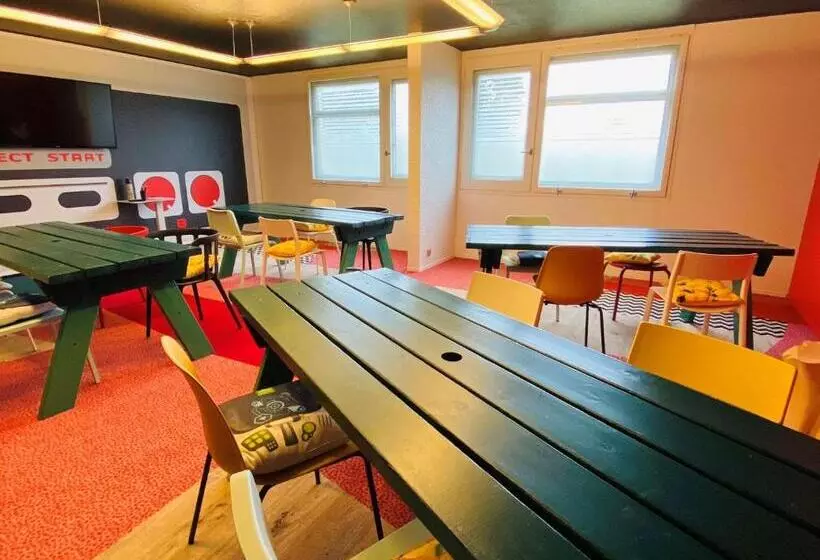 Hotelli Ibis Styles Lyon Bron Eurexpo