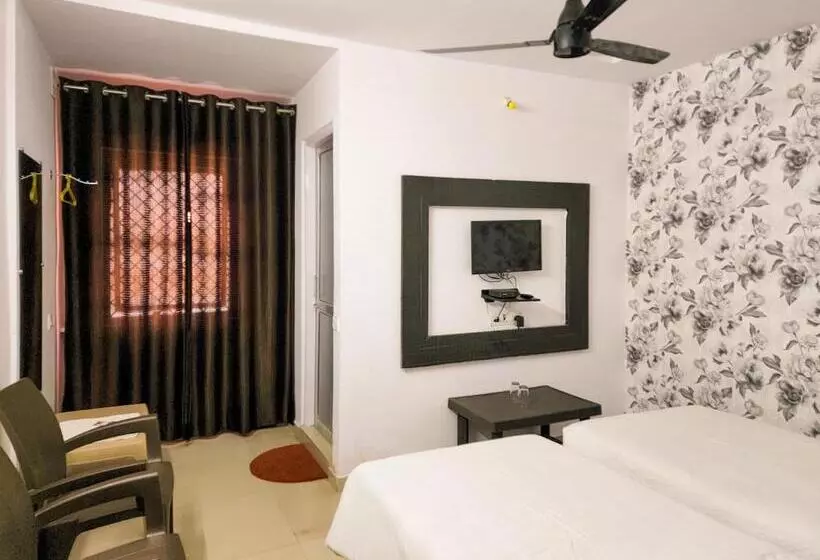 Shivani Inn Hotel & Banquet