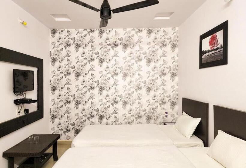 Shivani Inn Hotel & Banquet