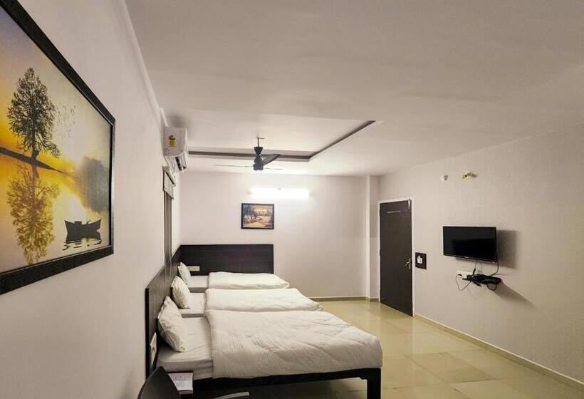 Shivani Inn Hotel & Banquet