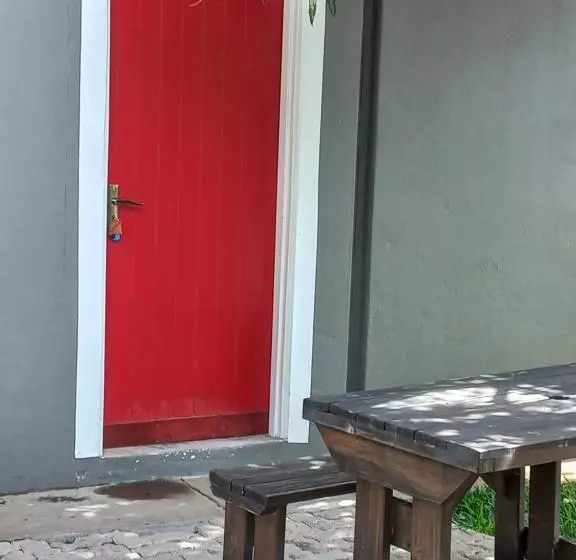 پانسیون Urban Farm Haus Guesthouse