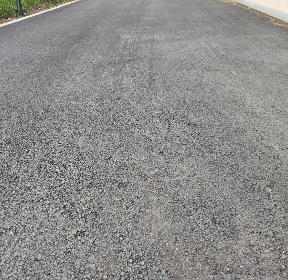 تختخواب و صبحانه La Pierre Du Diable