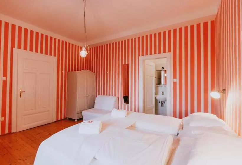 ベッドアンドブレックファースト Villa Mimi