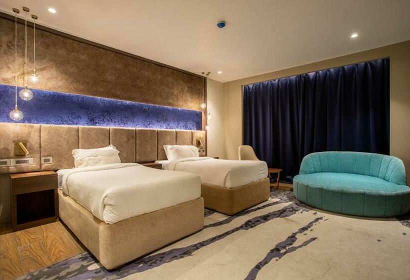 Hotel Pawan Palace, Lumbini