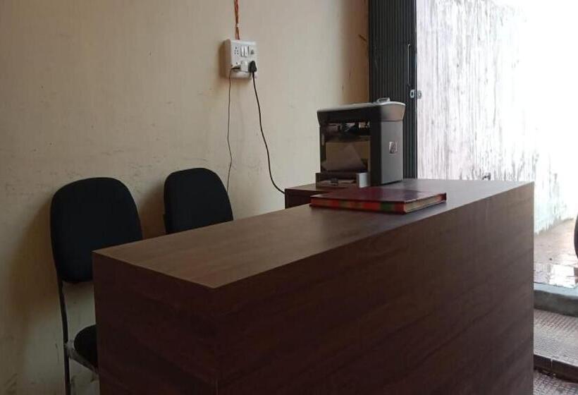 Hotel Spot On 83131 Saini Property